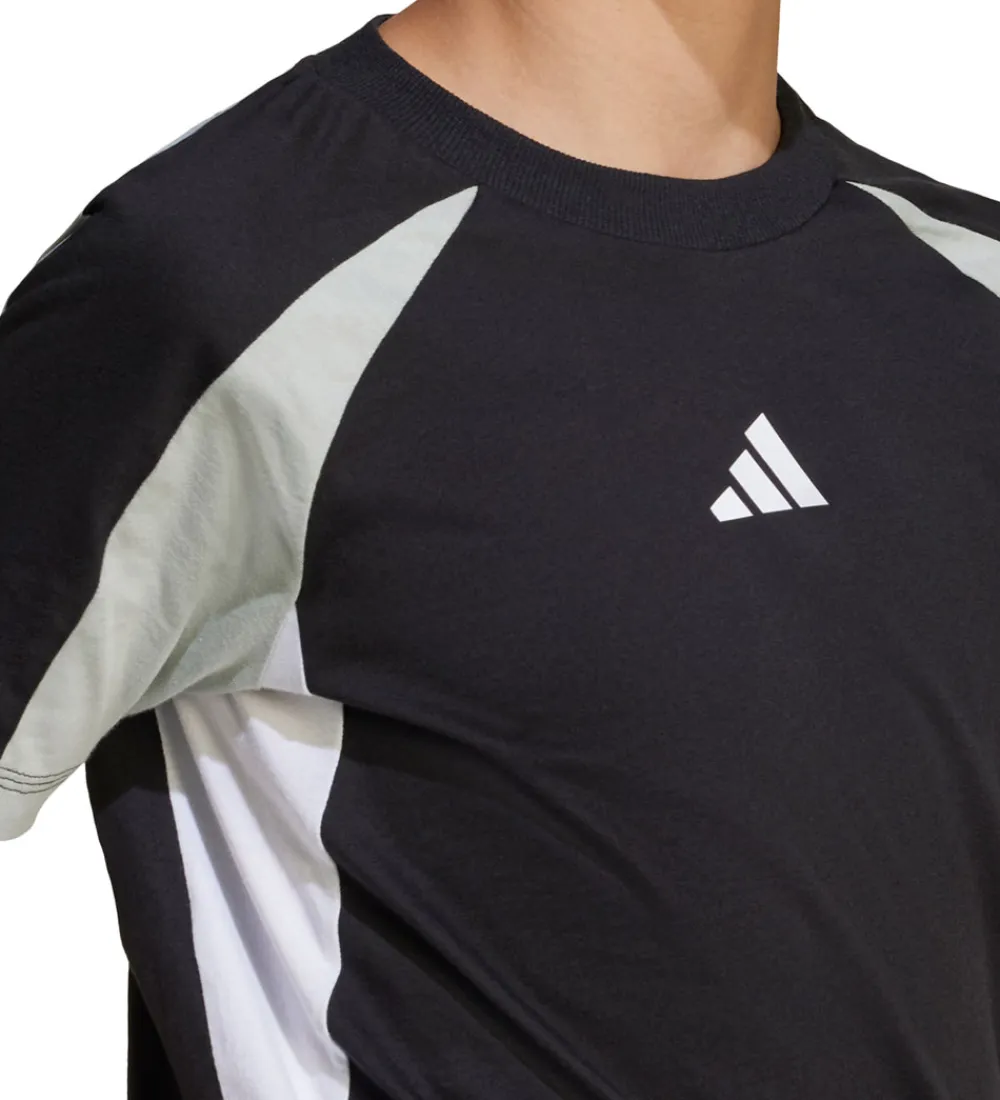 adidas Performance T-Shirts Og Toppe*T-shirt - J CB T - Sort m. Logo