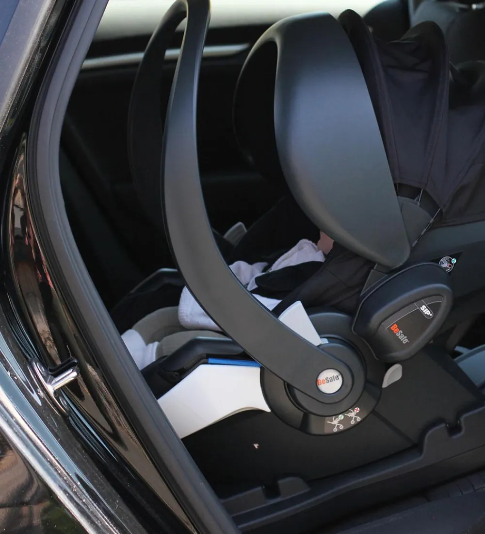 Autostole-BeSafe Autostol - iZi Go Modular x2 i-Size - Fresh Black Cab
