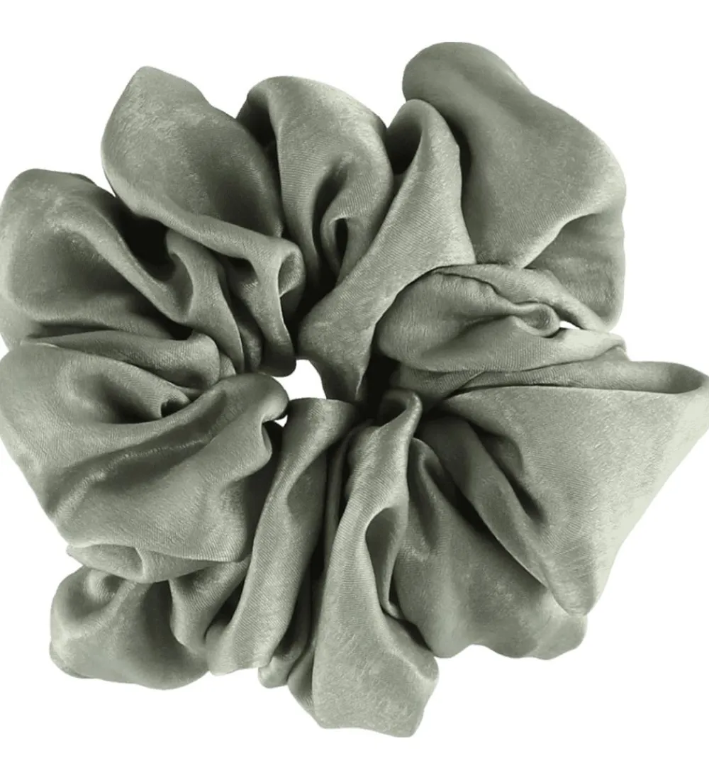 By Stær Scrunchies|Hårelastikker*Scrunchie - Isabella - Støvet Grøn