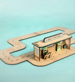 Trælegetøj-Crateit Kreasæt - Town - Træ - Tankstation - 28 Dele