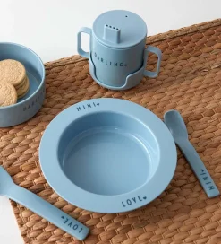 Tallerkener-Design Letters Dyb Tallerken - Mini Favourite - Light Blue
