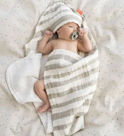 Done by Deer Babyhåndklæde- Og Poncho|Håndklæder*Babyhåndklæde - 70x70 cm - Stripes Sand