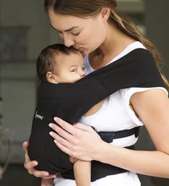 Ergobaby Bæreseler &Amp; Vikler*Bæresele - Embrace - Soft & Snug Knit - Pure Black