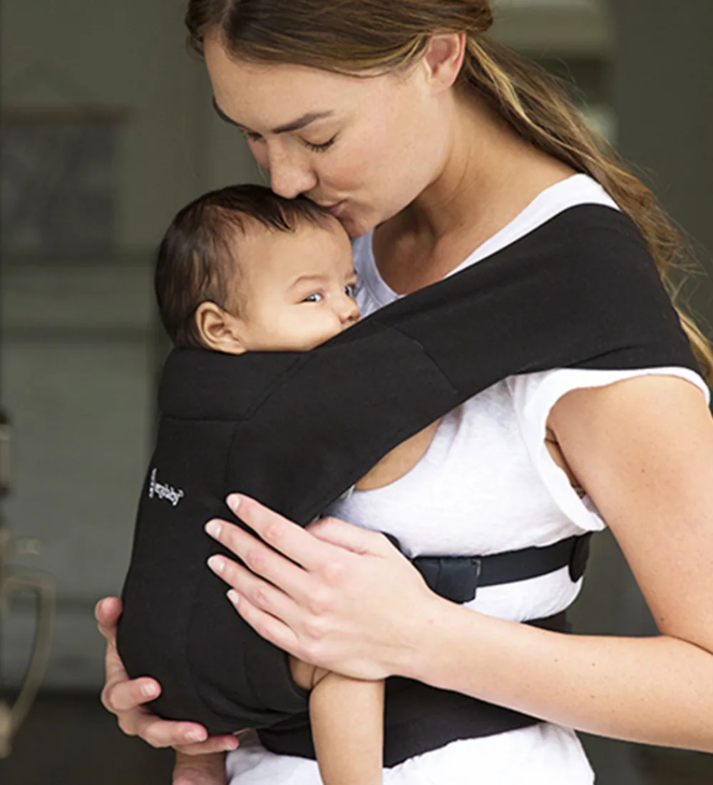 Ergobaby Bæreseler &Amp; Vikler*Bæresele - Embrace - Soft & Snug Knit - Pure Black