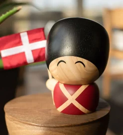 FableWood Pyntefigurer*Garder - Valdemar - 17 cm - Natur/Rød/Sort