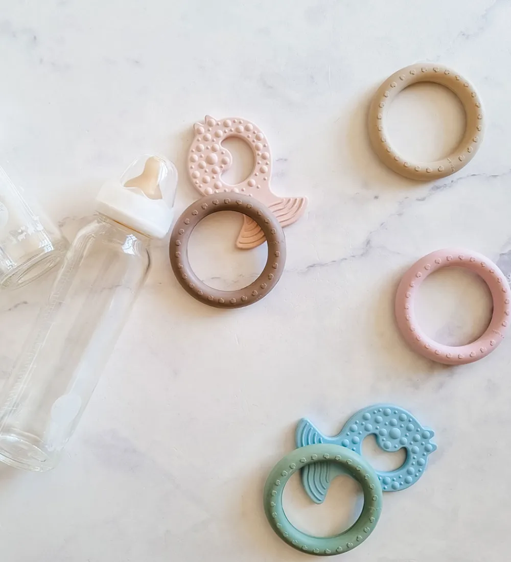 Hevea Bideringe|Babylegetøj*Bideringe - 2-pak - Sand & Tan Beige
