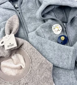 Køredragter-Huttelihut Køredragt - Uldfleece - Medium Grey Melange m. Ører