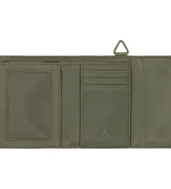 Punge-Jordan Pung - Trifold - Olive