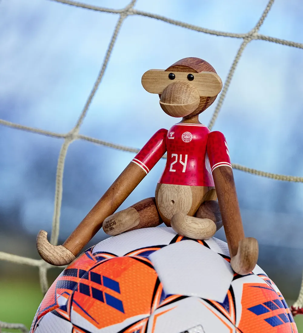 Pyntefigurer-Kay Bojesen Træfigur - Abe - DBU Herre 2024 - Lille - Teak/Limba