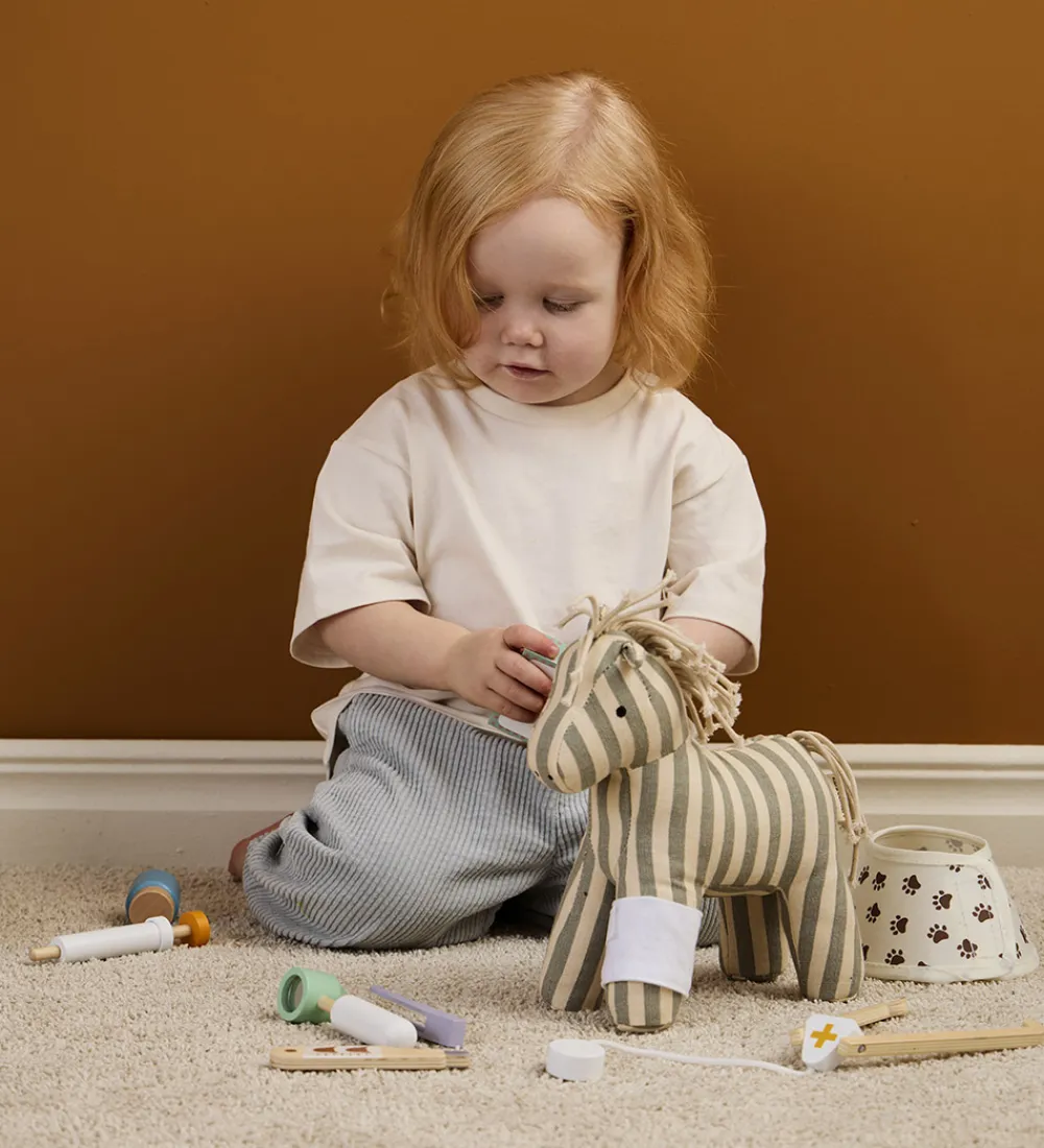 Trælegetøj-Kids Concept Lægetaske -12 Dele - Træ