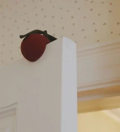 Børnesikkerhed-Konges Sløjd Dørstopper - Cherry
