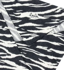 Lala Berlin Tørklæder*Tørklæde - 162x85 - Triangel M - Black Tiger