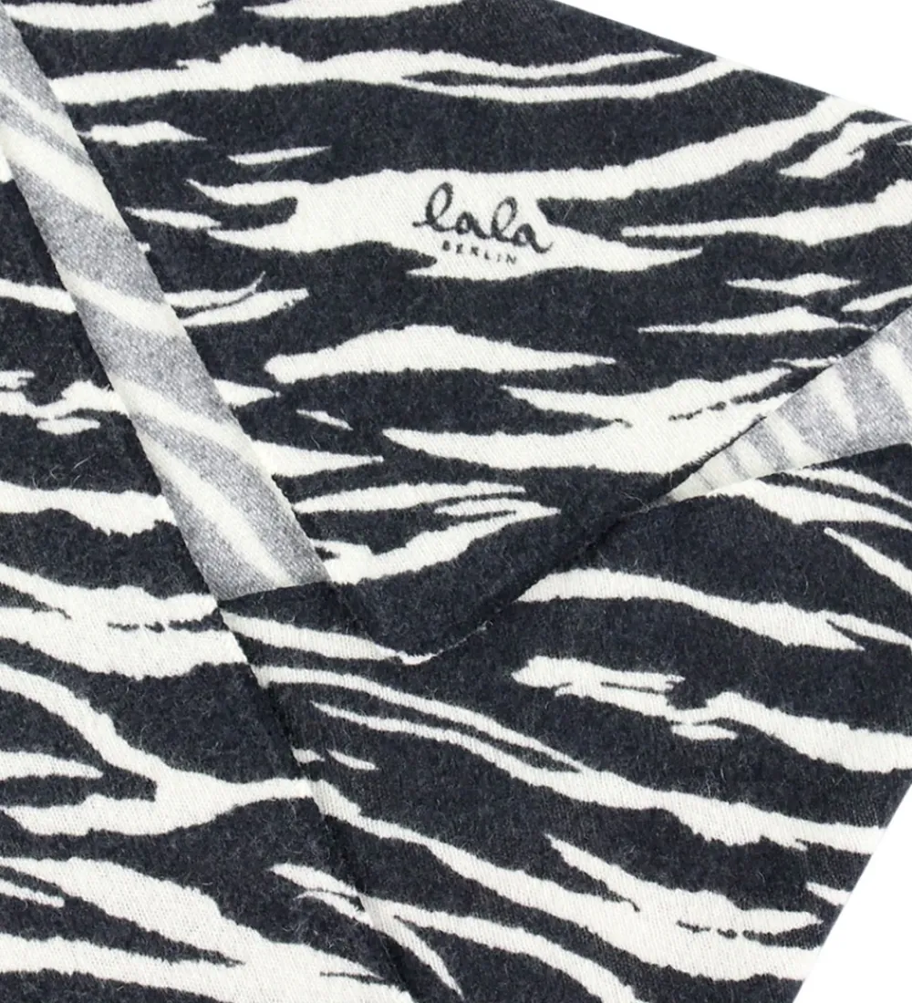 Lala Berlin Tørklæder*Tørklæde - 162x85 - Triangel M - Black Tiger