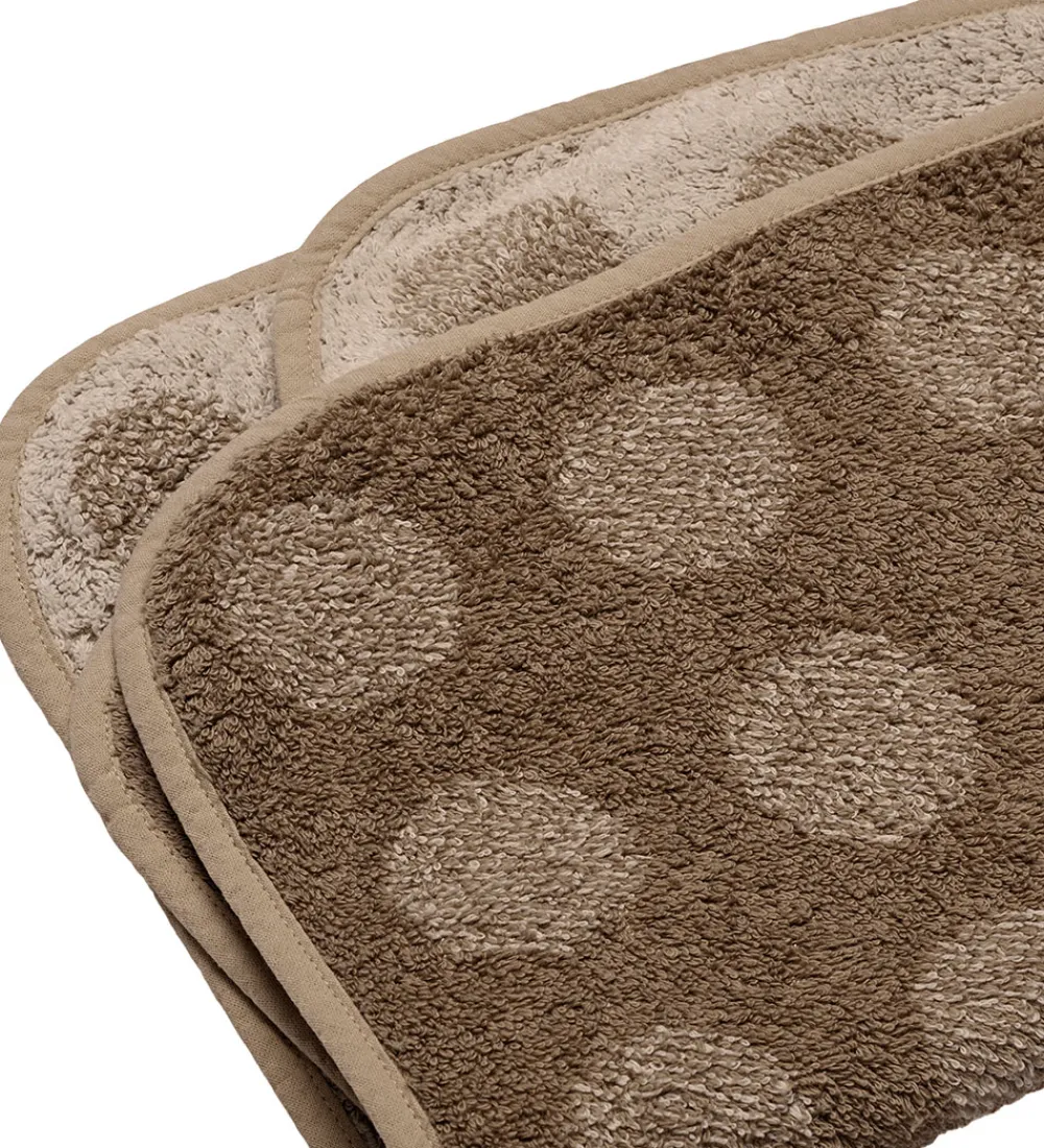 Leander Pusletid|Puslepuder Og -Underlag*Topper - Matty - 50x65 cm - Mocca m. Prikker