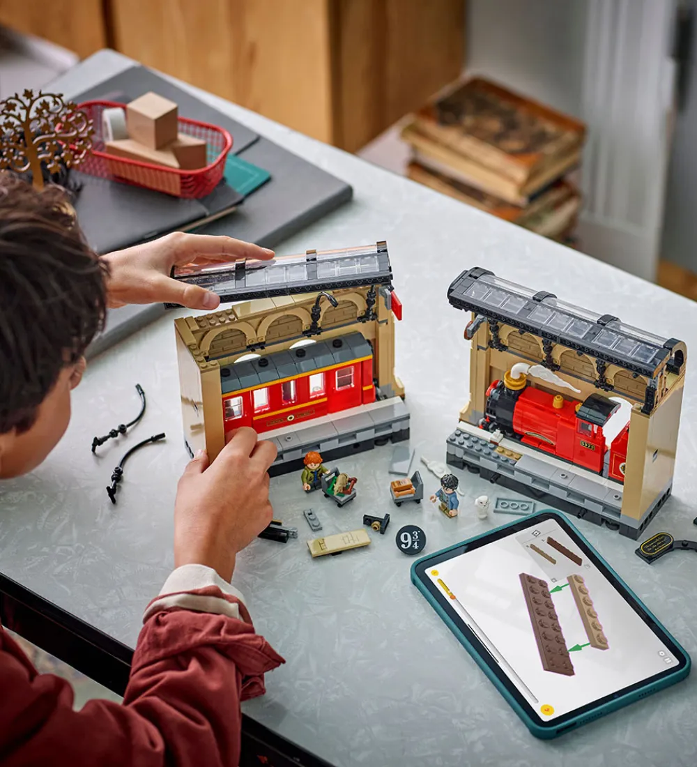 Lego®|Konstruktionslegetøj-LEGO® Harry Potter - Bogniche: Hogwarts™-ekspressen 76450