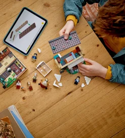 Lego®|Konstruktionslegetøj-LEGO® Harry Potter - Ligustervænget: Tante M... 76451 - 639 Dele