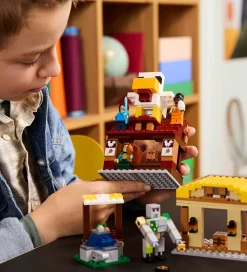 LEGO® Lego®|Byg Og Klodser*Minecraft - Angreb På Landsbyen 21273 - 555 Dele