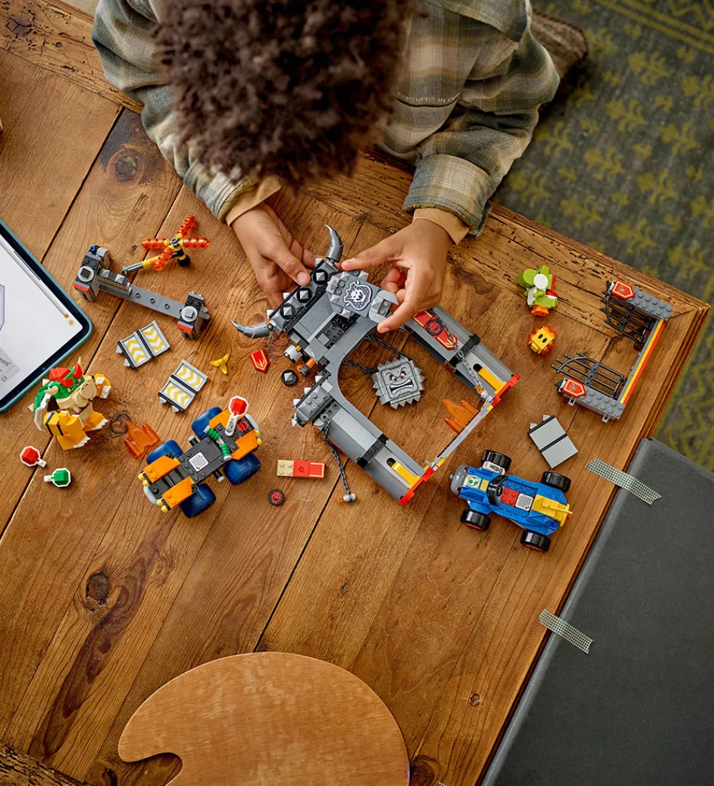 Lego®|Konstruktionslegetøj-LEGO® Super Mario - Mario Kart Bowser's Castle 72039 - 1068 Dele