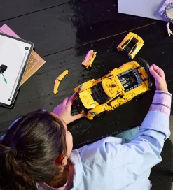 LEGO® Lego®|Byg Og Klodser*Technic - Chevrolet Corvette Stingray 42205 - 732 Dele
