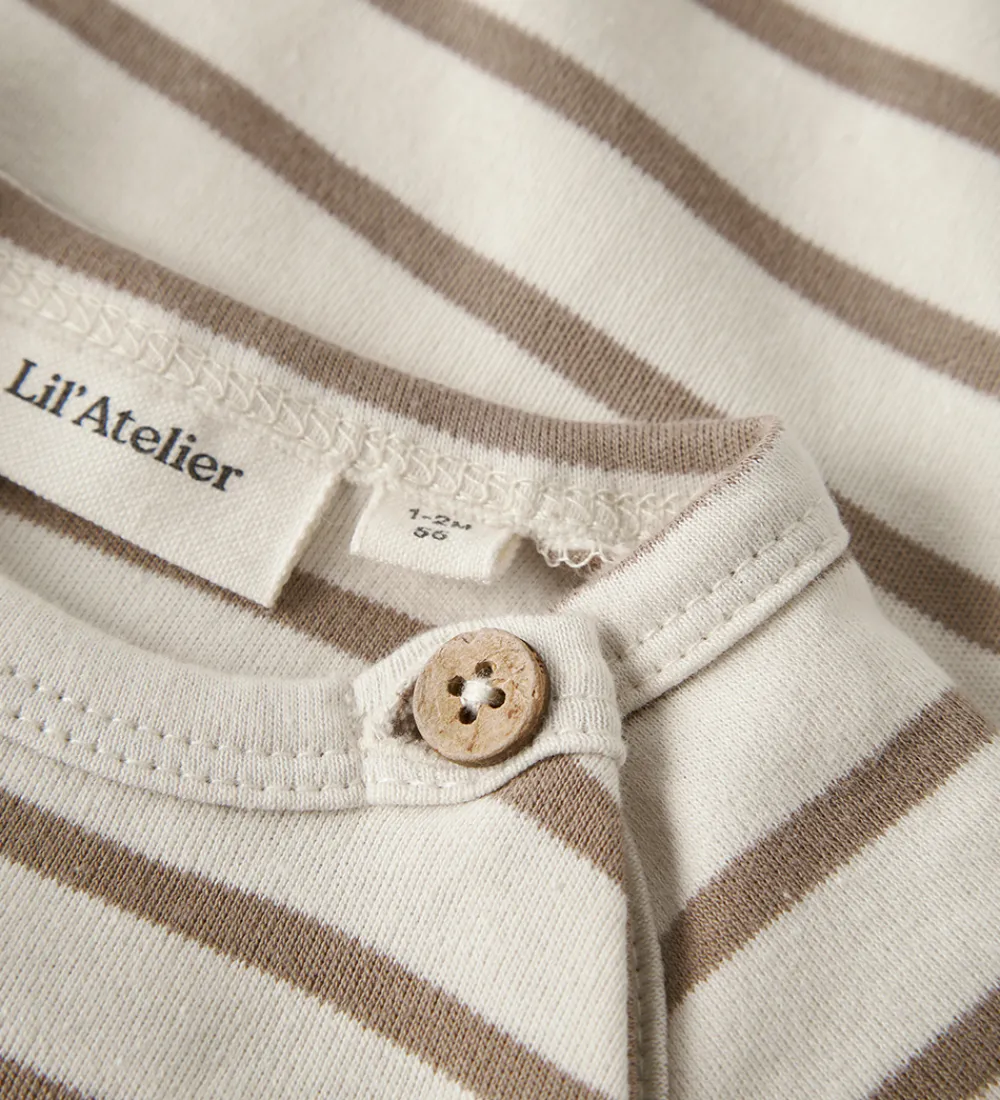 Bodyer-Lil Atelier Lil' Atelier Body l/æ - NbmLimia - Turtledove/ Sephia Tint
