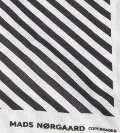 Mads Nørgaard Tørklæder*Tørklæde - 55x55cm - Bluing/Jet Black Stribet