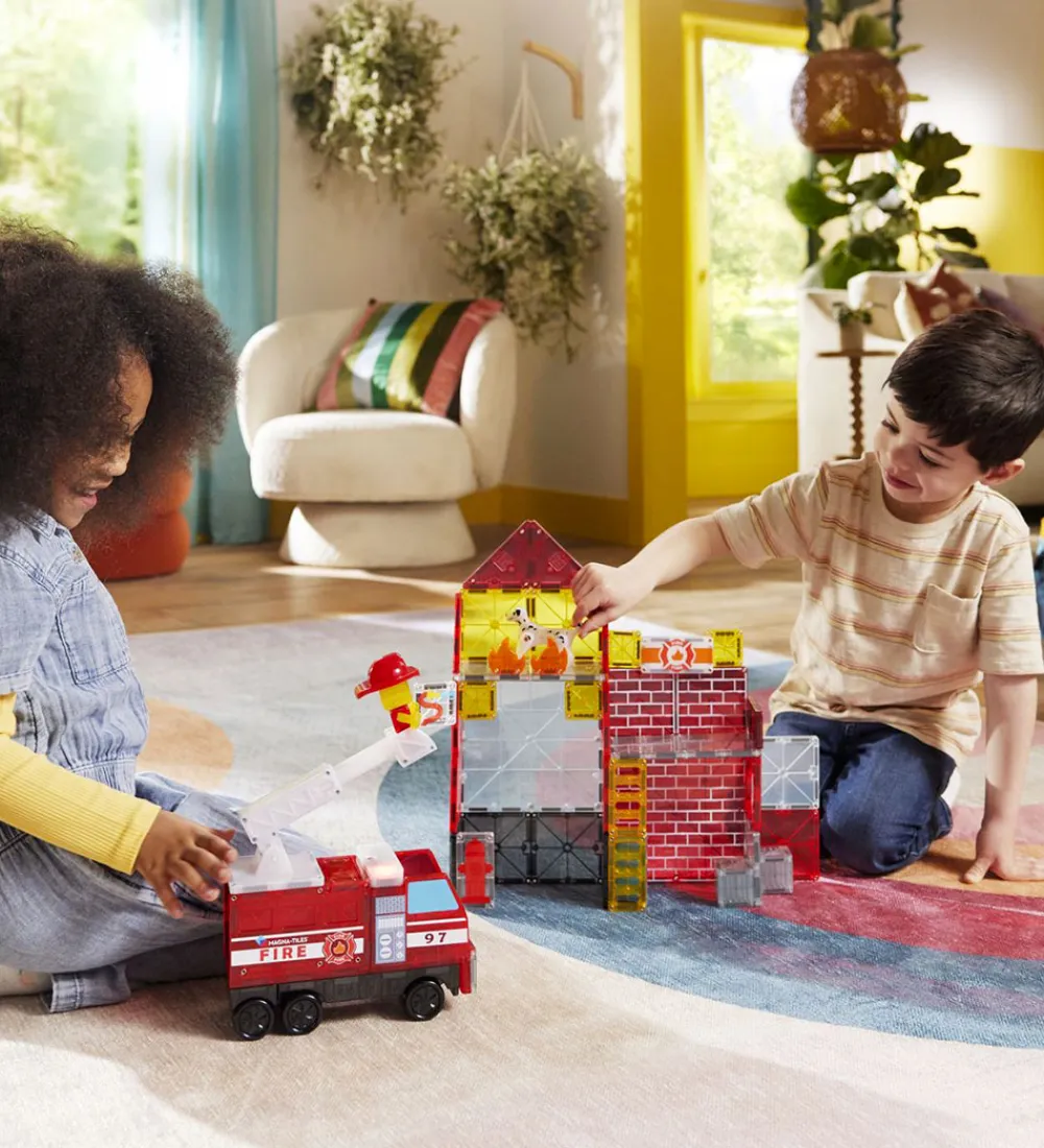 Magnetlegetøj|Konstruktionslegetøj-Magna-Tiles Magnetsæt - 50 Dele - Fire Station + MicroMAGS