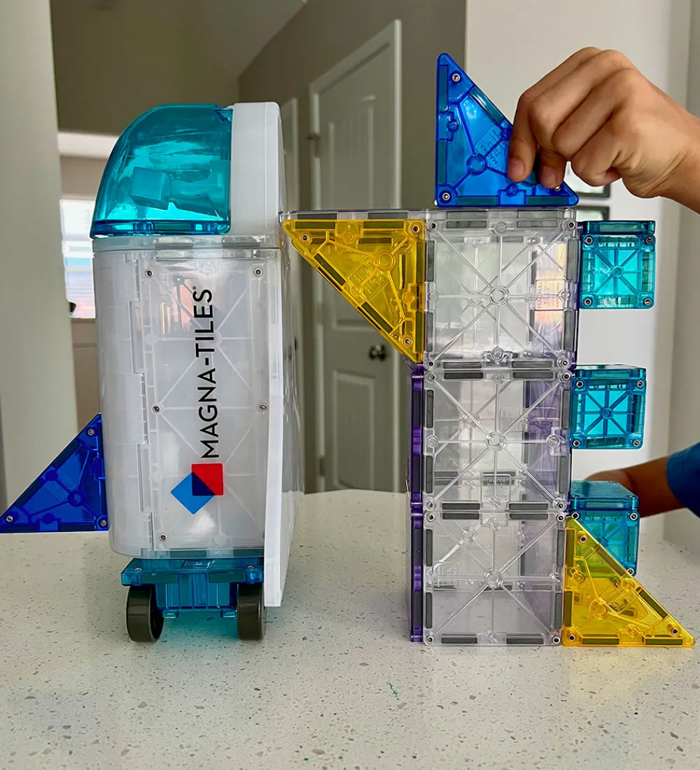 Magna-Tiles Magnetlegetøj*Magnetsæt - 32 Dele - Space + MicroMAGS