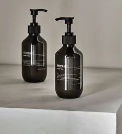 Meraki Pleje- Og Toiletartikler*Gaveæske - Håndsæbe/-lotion - 2 x 275 ml - Deep Valley