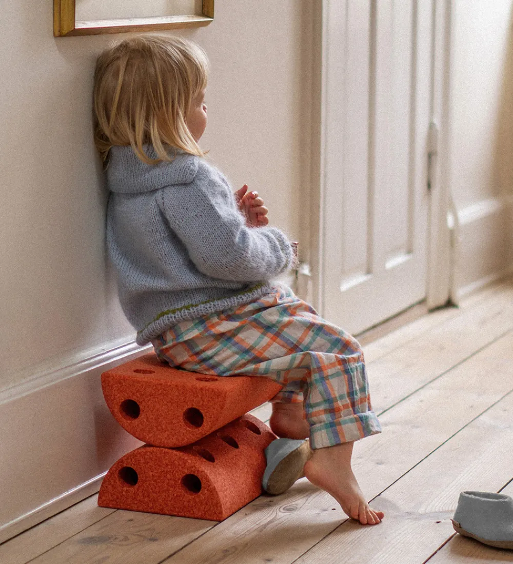 MODU Motorisk Legetøj|Stole*Børneskammel - 4 Dele - Burnt Orange/Dusty Green