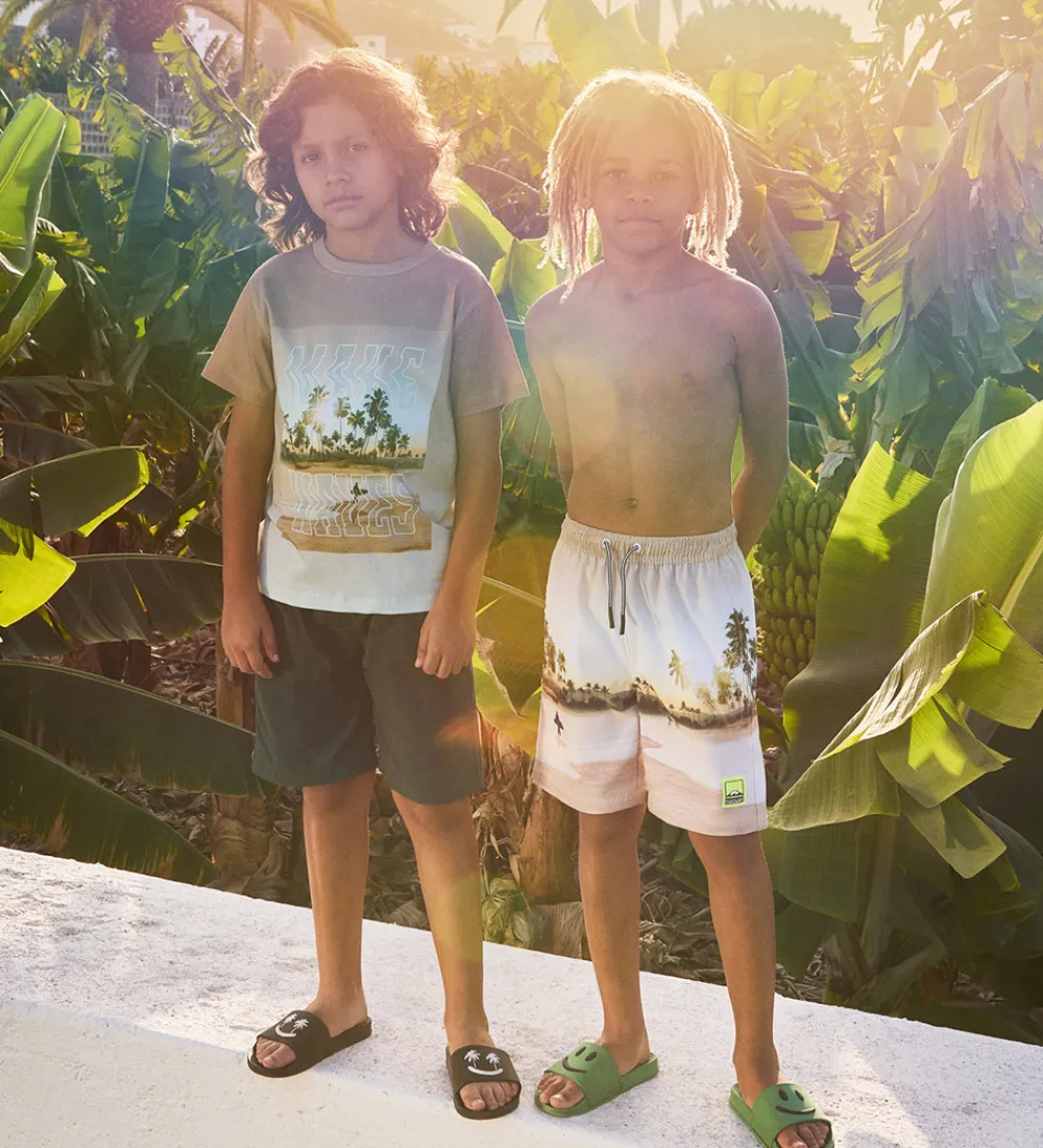 Badetøj-Molo Badeshorts - UV50+ - Nilson - Island Surf