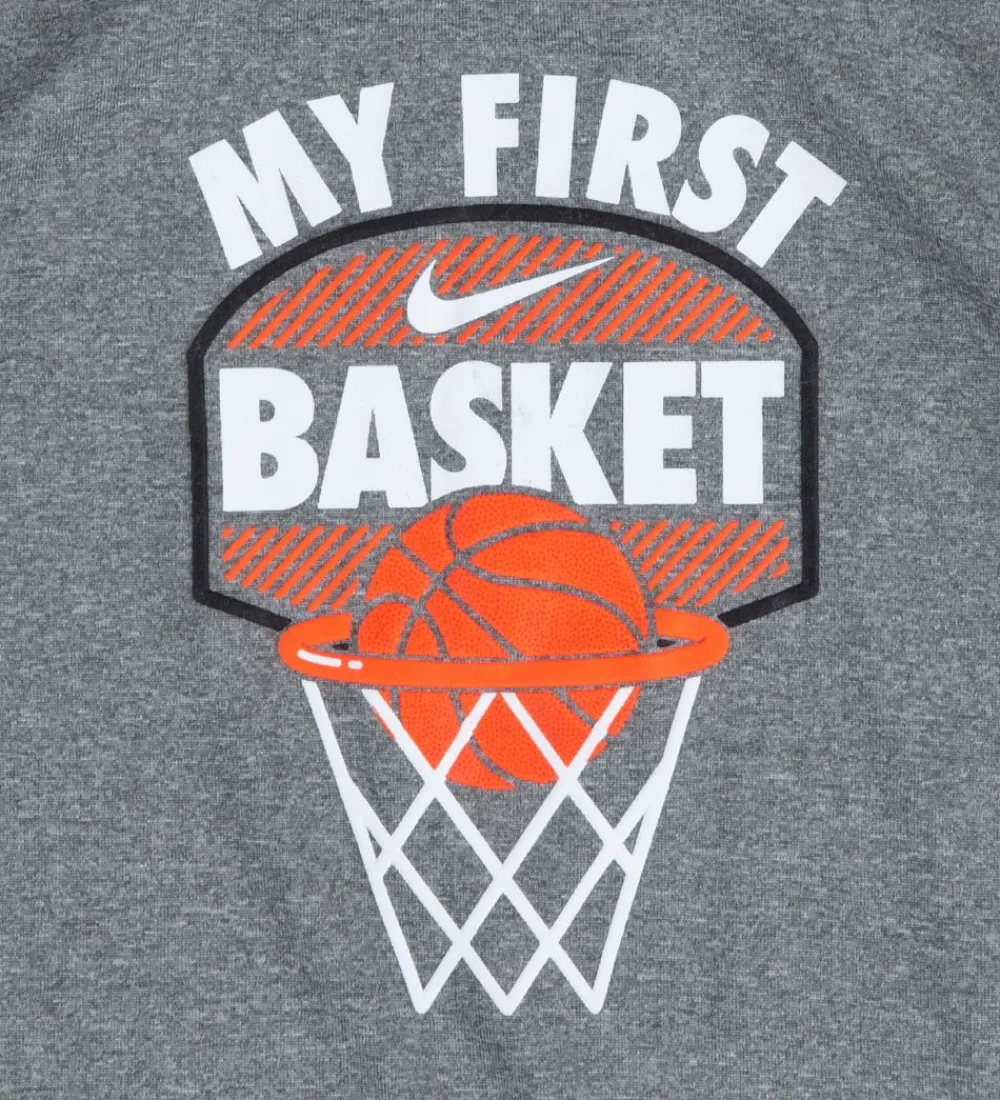 Nike Gymnastiktøj*Shortssæt - T-shirt/Shorts - My First Basket - Sort/Grå