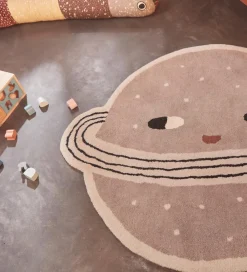 Gulvtæpper-OYOY Gulvtæppe - 100x116 cm - Planet - Clay