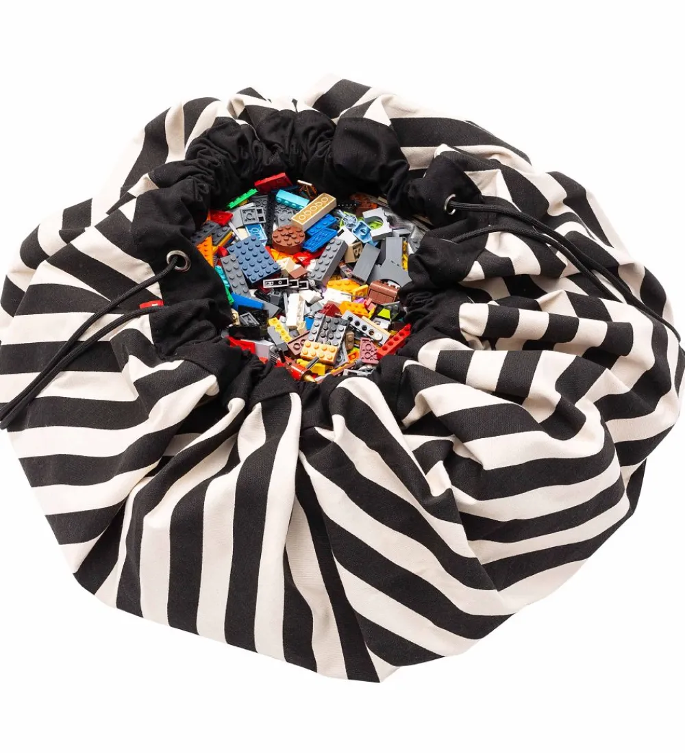Play&Go Opbevaringstæpper*Legetøjstæppe - Ø140 cm - Stripes Black