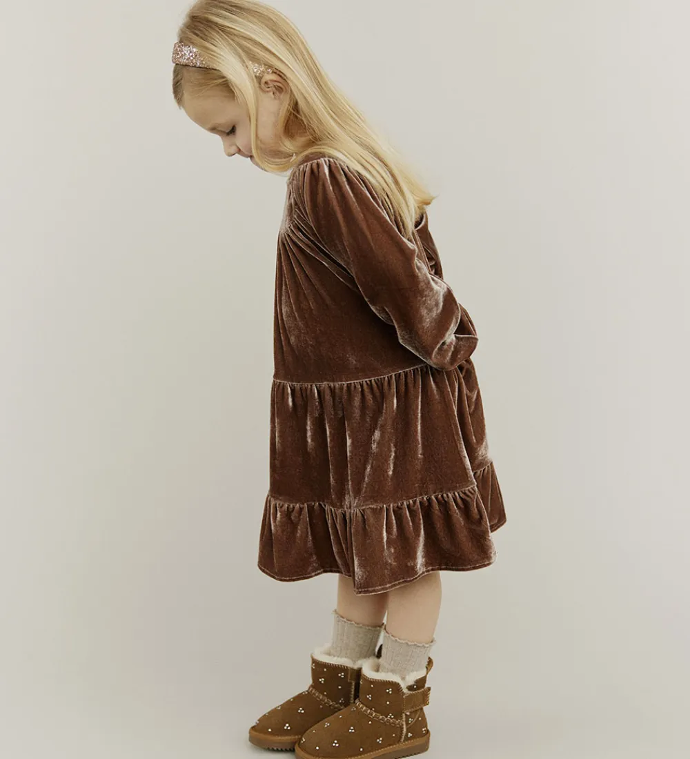 Sofie Schnoor Kjoler*Kjole - Velour - SelineSB - Brun